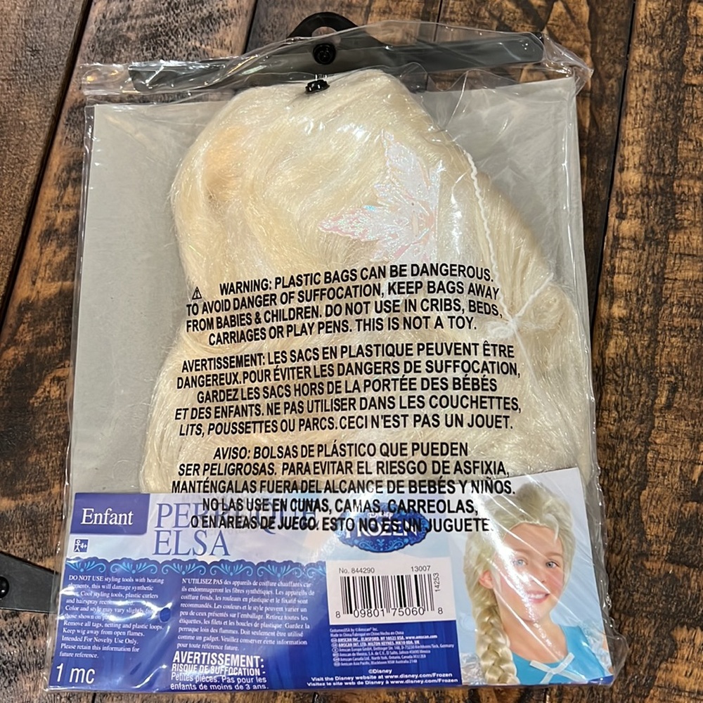 Disney Elsa Frozen Wig Braided w/ butterflies is the hair clip - Picture 6 of 6